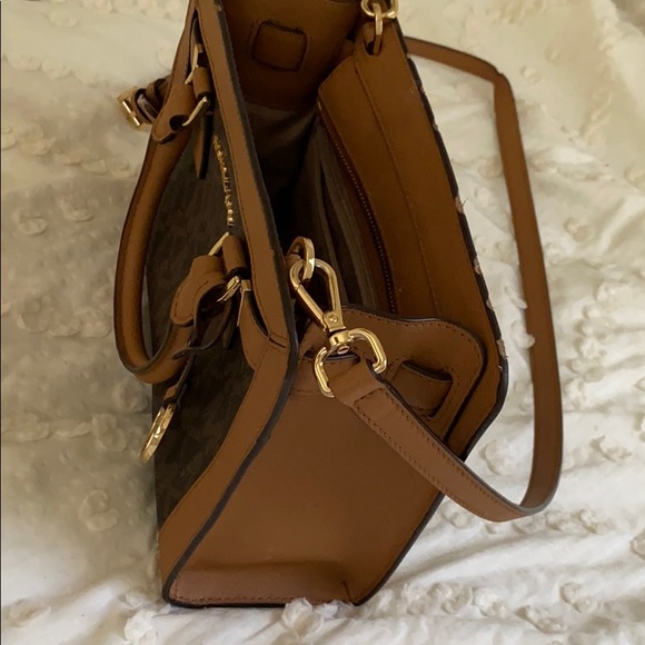 SOLD - Picture 2 of 8